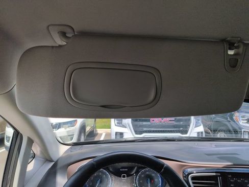 Used 2018 Chrysler Pacifica Touring-L Plus w/ Tire & Wheel Group FWD image 41