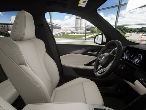 New 2026 BMW X1 xDrive28i w/ Technology Package image 40