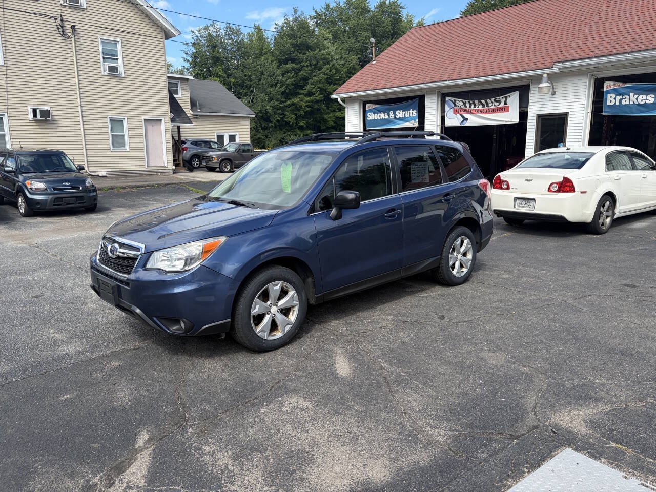 Used 2014 Subaru Forester 2.5i Limited AWD/4WD image 2