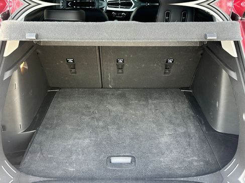 Used 2025 Chevrolet Trax LT image 29