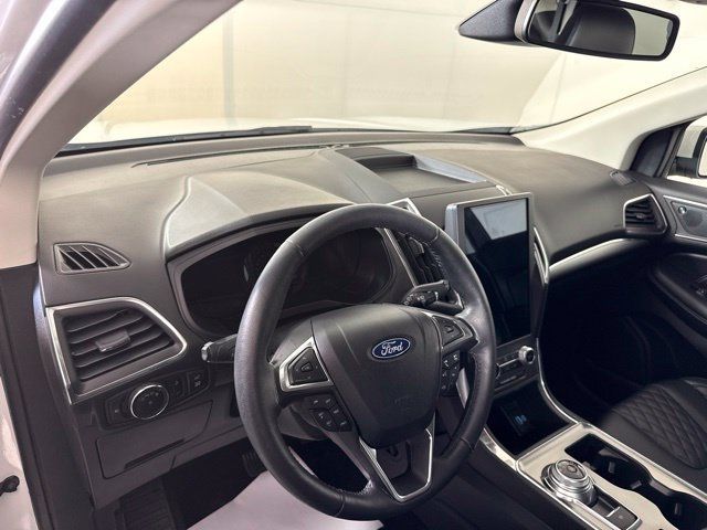 Used 2024 Ford Edge Titanium AWD/4WD image 18