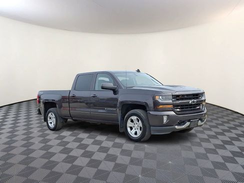 Used 2016 Chevrolet Silverado 1500 LT w/ All Star Edition image 4