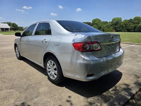 Used 2013 Toyota Corolla L FWD image 4