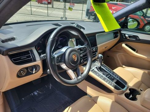 Used 2020 Porsche Macan Turbo AWD/4WD image 10