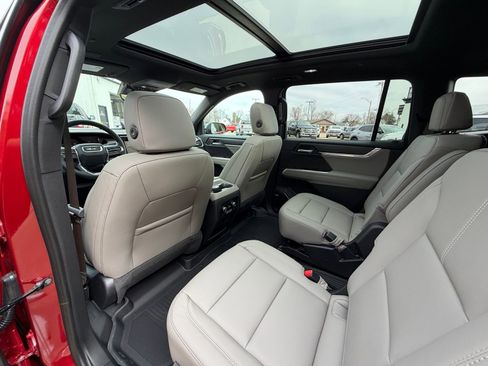 New 2026 GMC Acadia Elevation w/ Elevation Premium Package AWD/4WD image 10