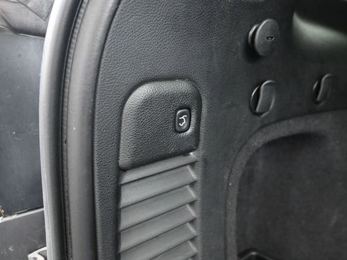 Used 2018 Jeep Grand Cherokee Altitude image 11