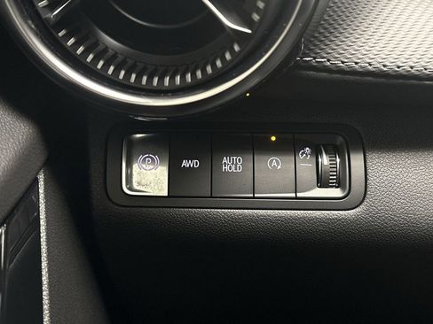 New 2026 Chevrolet Equinox LT w/ Convenience Package II AWD/4WD image 53