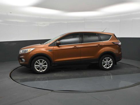 Used 2017 Ford Escape SE AWD/4WD image 4