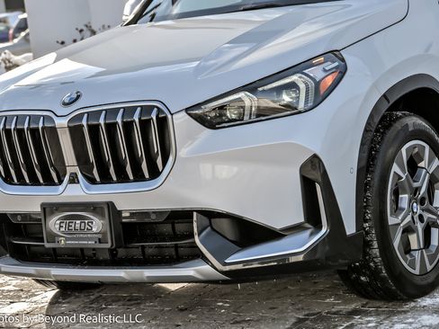 Used 2025 BMW X1 xDrive28i w/ Premium Package image 11
