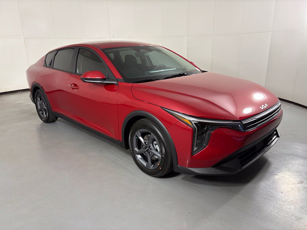 New 2026 Kia K4 FWD image 2