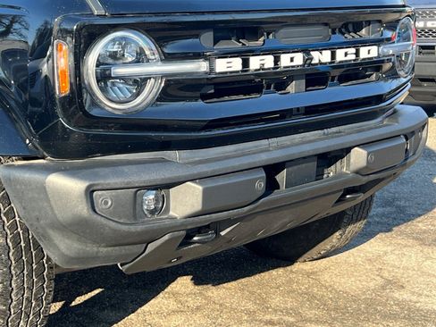 Used 2023 Ford Bronco Outer Banks image 6