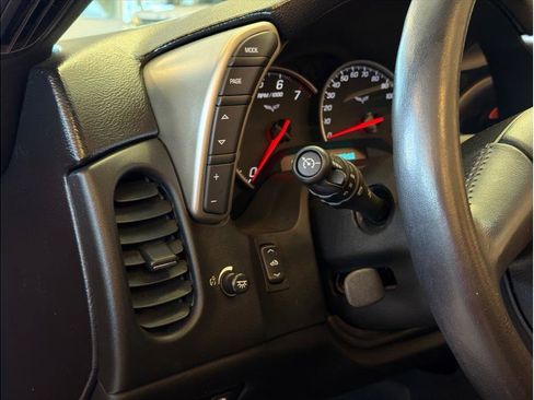 Used 2005 Chevrolet Corvette Convertible w/ Preferred Equipment Group RWD image 16