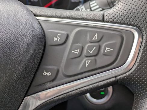 Used 2020 Chevrolet Equinox LS image 24