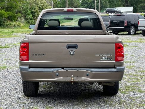 Used 2010 Dodge Dakota Big Horn w/ Premium Sound Group AWD/4WD image 6
