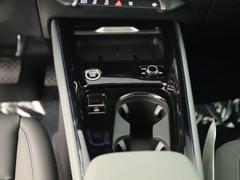 New 2026 Audi Q3 quattro 2.0T AWD/4WD image 21