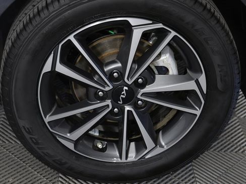 Certified 2024 Kia Forte LXS image 7