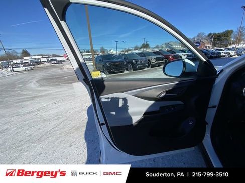 Certified 2024 Buick Envista Preferred w/ Convenience I Package image 26