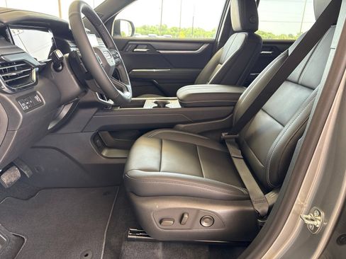 New 2026 GMC Acadia Elevation w/ Elevation Premium Package FWD image 15