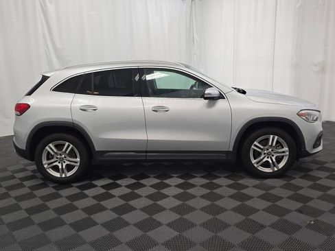 Used 2022 Mercedes-Benz GLA 250 4MATIC w/ Premium Package Lite image 7