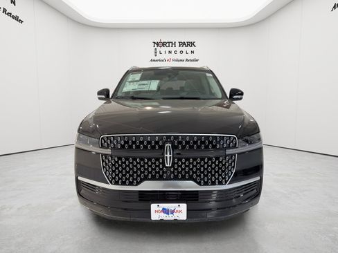 New 2026 Lincoln Navigator L Reserve AWD/4WD image 33