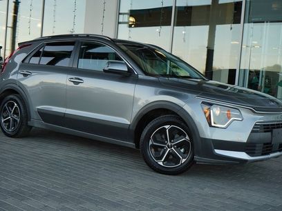 Used 2023 Kia Niro EX