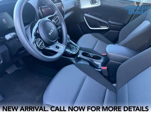 Used 2023 Kia Soul S image 9
