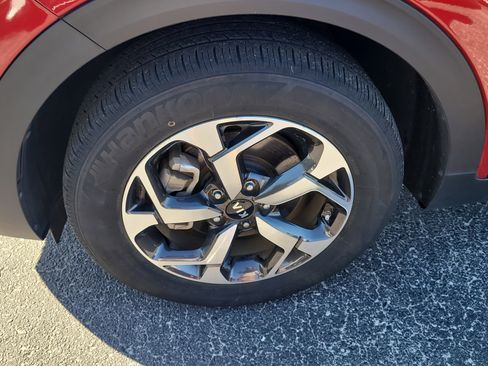 Used 2022 Kia Sportage LX image 10