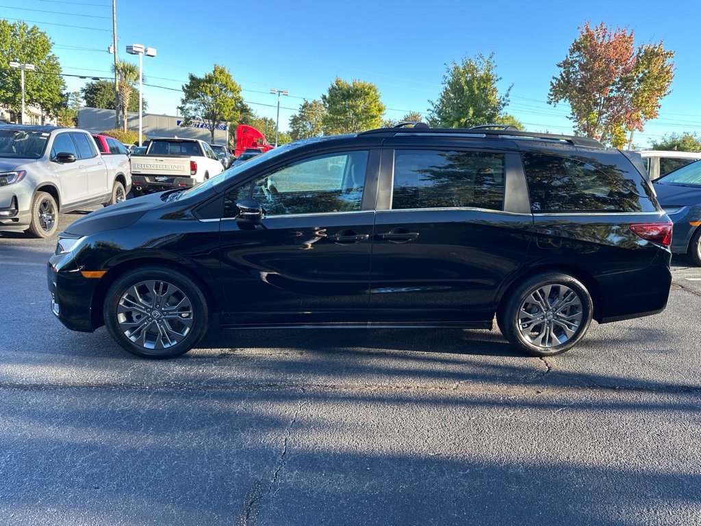 New 2027 Honda Odyssey Touring image 6
