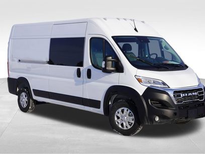 Used 2025 RAM ProMaster 2500 w/ Crew Van Package
