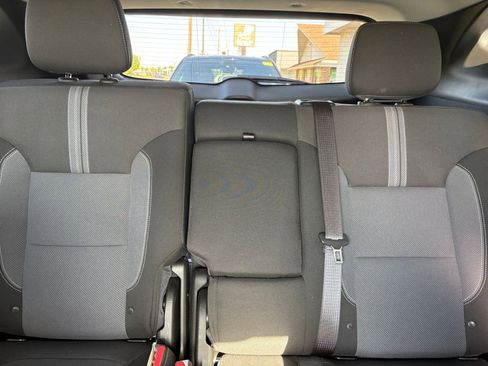 Used 2025 Chevrolet Blazer LT FWD image 39