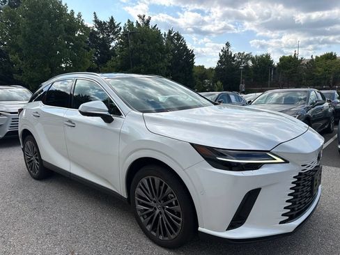 Certified 2024 Lexus RX 450h AWD w/ Convenience Package image 8