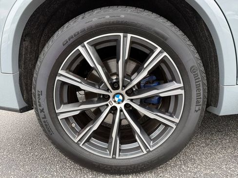 Used 2024 BMW X5 xDrive40i w/ M Sport Package AWD/4WD image 16