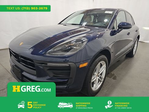 Used 2023 Porsche Macan AWD/4WD image 1