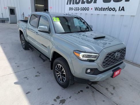 Used 2023 Toyota Tacoma TRD Sport w/ Technology Package AWD/4WD image 8