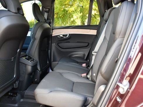 New 2026 Volvo XC90 B5 Core w/ Protection Package Premier image 14