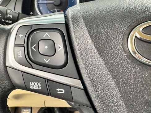 Used 2015 Toyota Camry XLE w/ Convenience Package FWD image 19