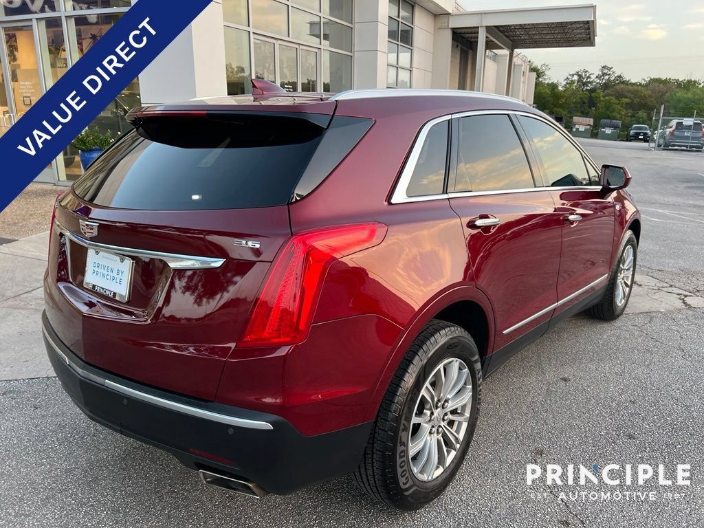 Used 2018 Cadillac XT5 Luxury w/ Driver Awareness Package FWD image 8