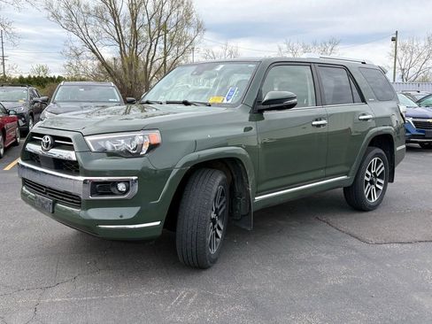 Used 2022 Toyota 4Runner Limited AWD/4WD image 3