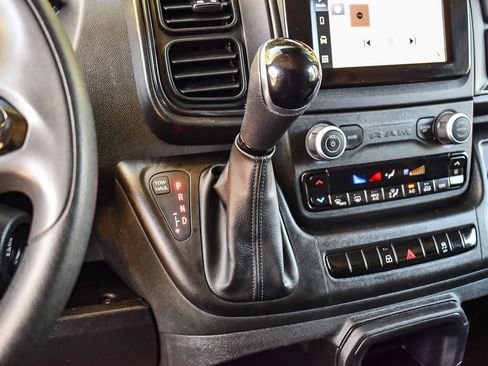 Used 2025 RAM ProMaster 2500 w/ Convenience Group image 14