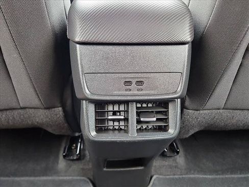 Certified 2025 Chevrolet Equinox LT AWD/4WD image 16