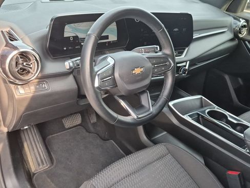 Used 2025 Chevrolet Equinox LT AWD/4WD image 15