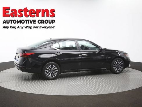 Used 2023 Nissan Altima 2.5 SV AWD/4WD image 43