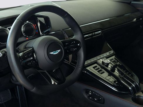 Used 2025 Aston Martin V8 Vantage Coupe image 11