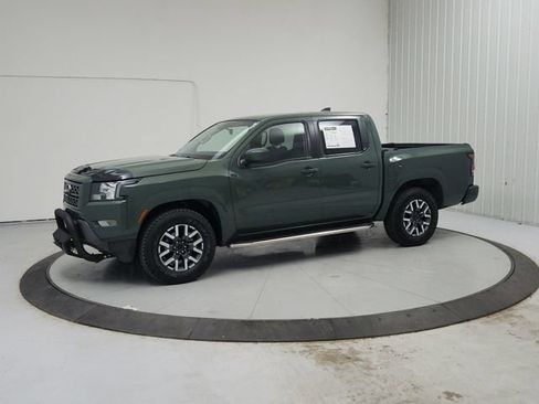 Used 2023 Nissan Frontier SV w/ SV Convenience Package RWD image 4