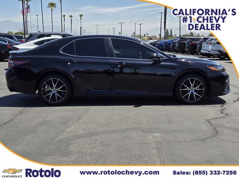 Used 2024 Toyota Camry SE w/ Blackout Package (TMS) FWD image 8