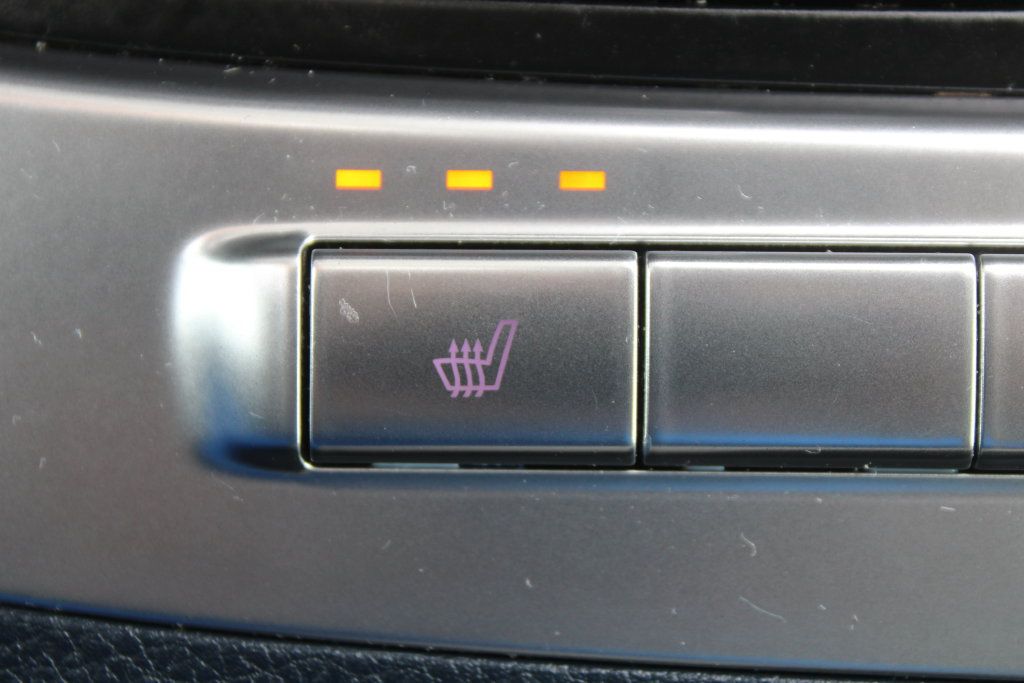 Certified 2025 Kia Carnival EX FWD image 44