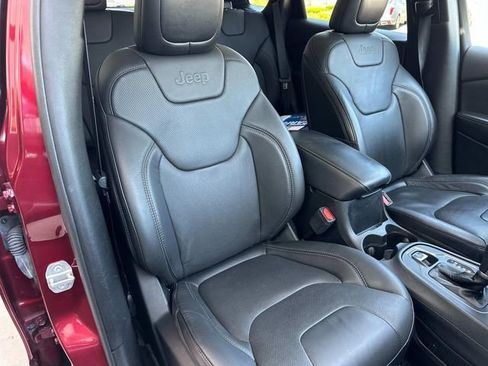 Used 2021 Jeep Cherokee Latitude Lux image 50