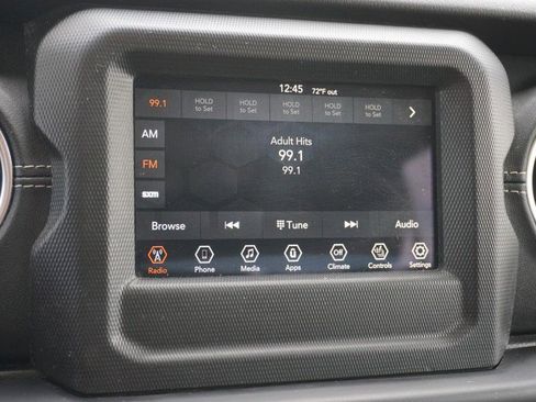 Used 2021 Jeep Wrangler Unlimited Sahara w/ Dual Top Group AWD/4WD image 39