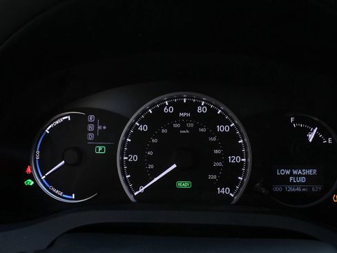 Used 2011 Lexus CT 200h Premium w/ Leather Pkg FWD image 33