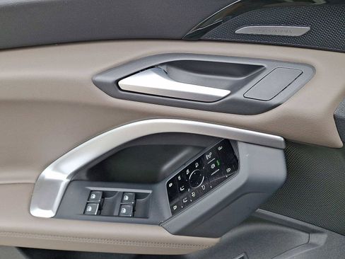 Certified 2025 Audi Q5 Prestige AWD/4WD image 10